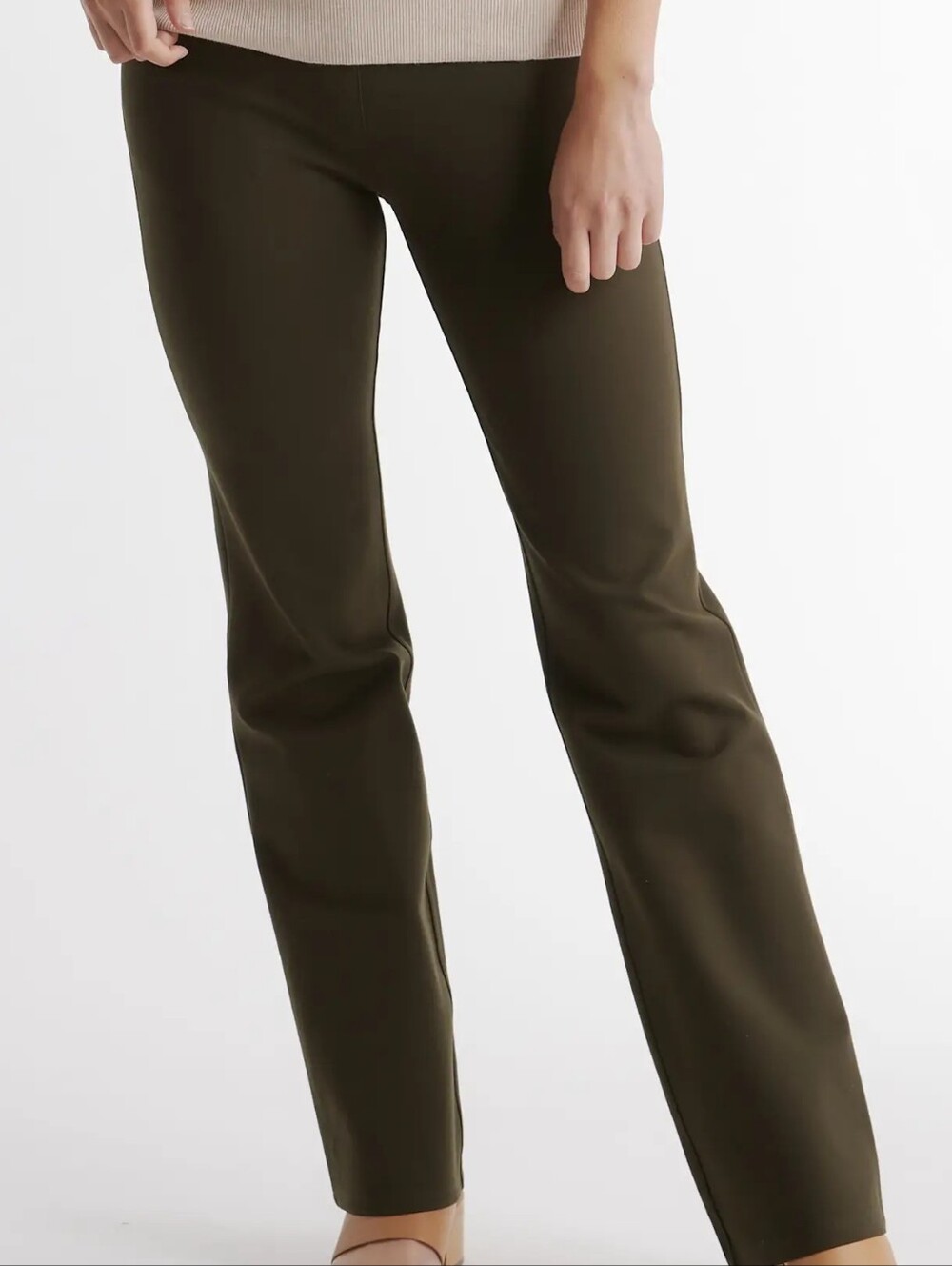 NWT Quince Ultra-Stretch Ponte Bootcut Pants Size: Petite M